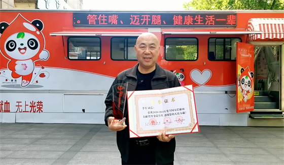 安康李軍，18年獻(xiàn)出“10”個(gè)自己……